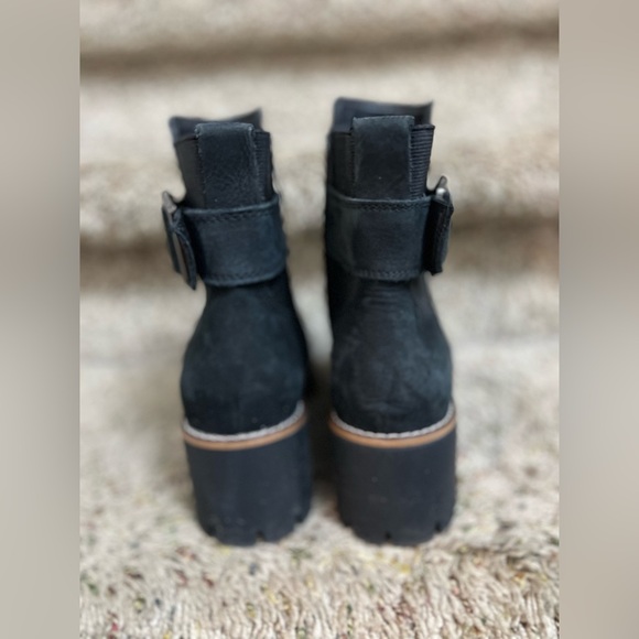 NWOT Blondo Dakota Waterproof Ankle Boot. Color: Black Nubuck Size: 6.5 - Picture 2 of 9